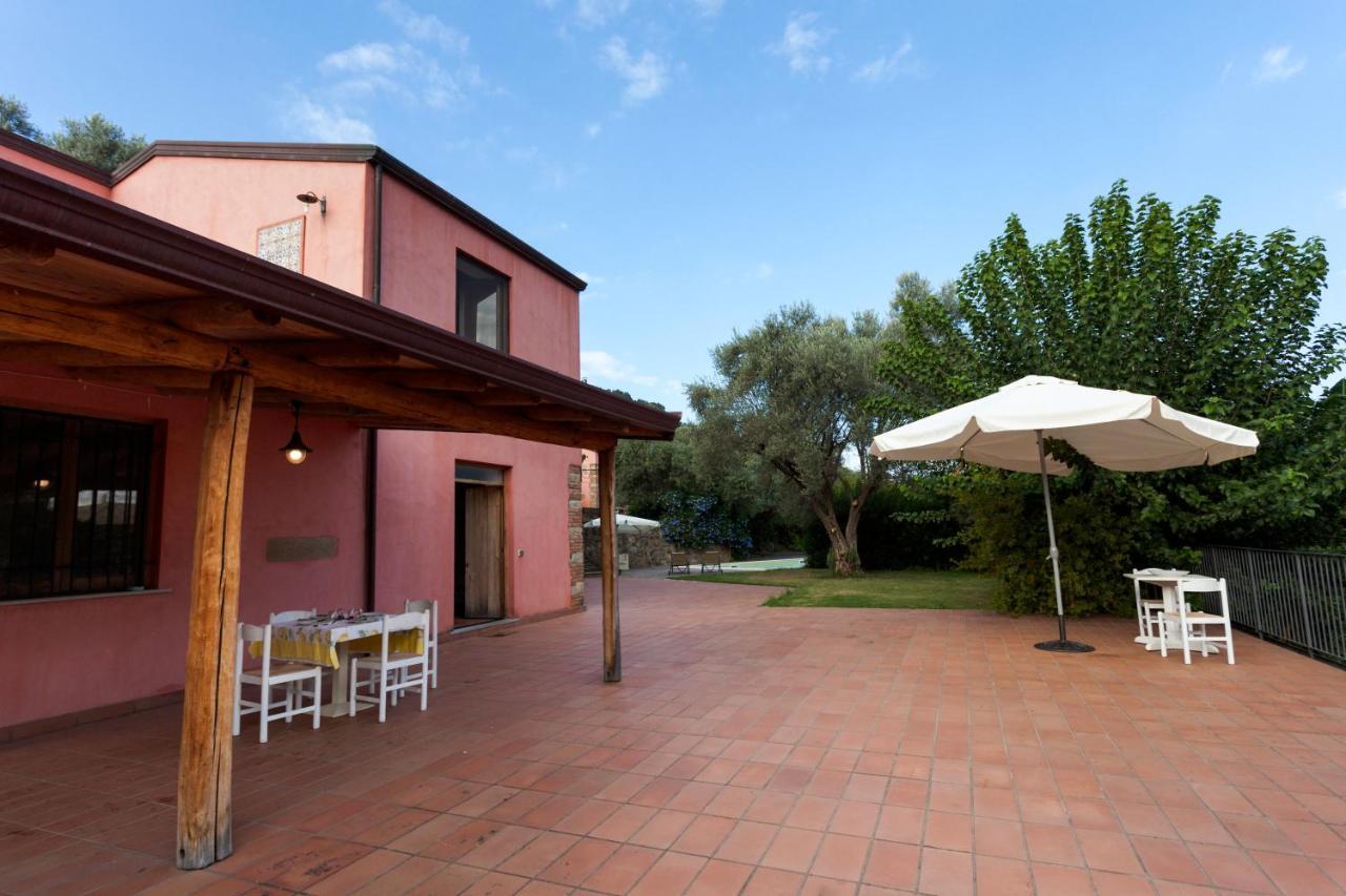 Agricontura Pensionat Capri Leone Exteriör bild