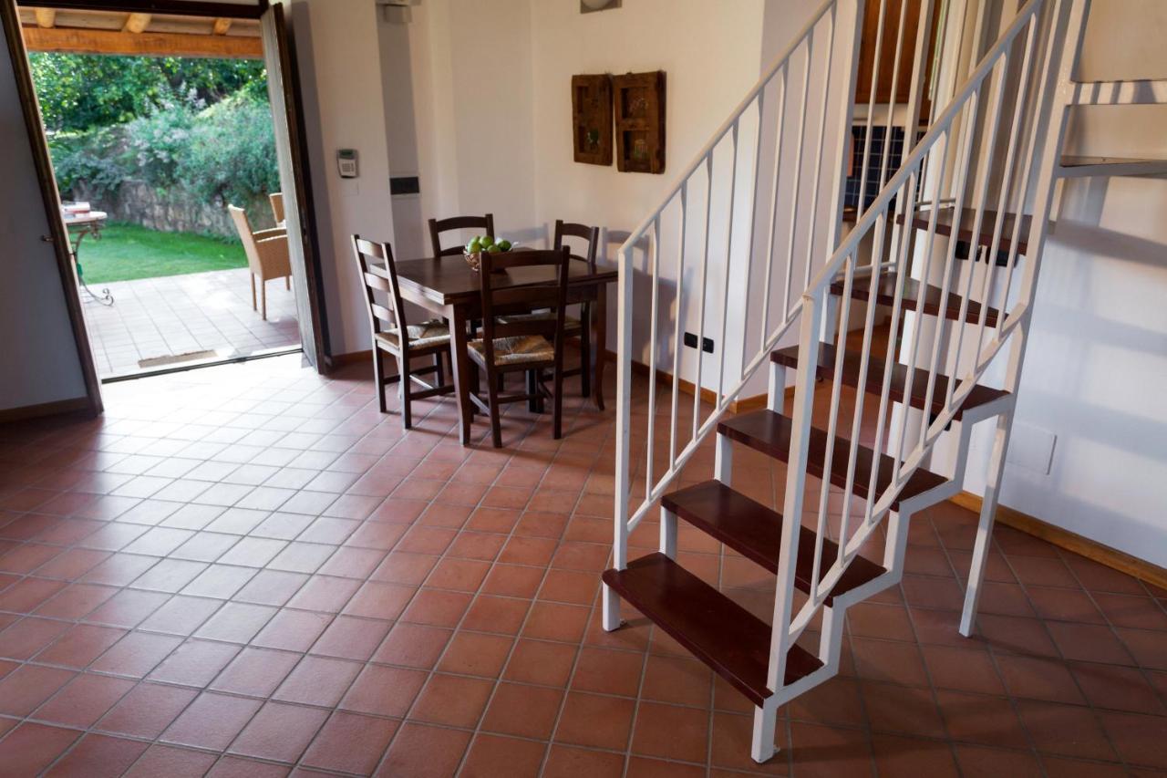 Agricontura Pensionat Capri Leone Exteriör bild