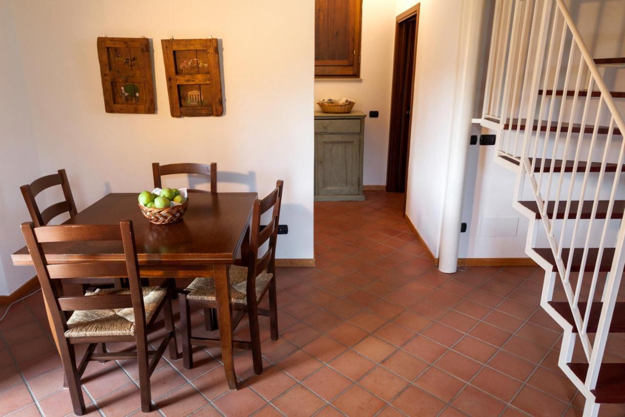 Agricontura Pensionat Capri Leone Exteriör bild