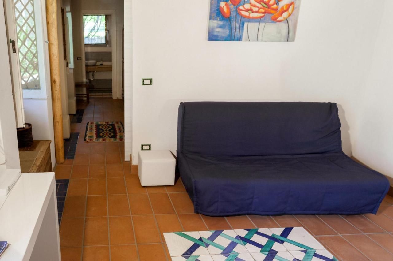 Agricontura Pensionat Capri Leone Exteriör bild